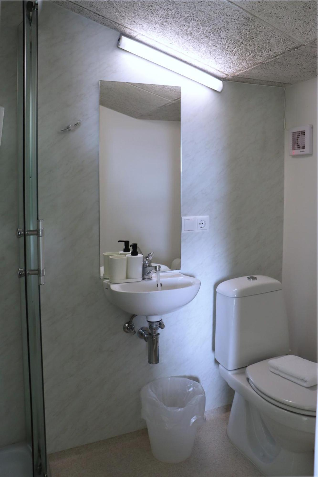 Saxa Guesthouse Stöðvarfjörður Екстериор снимка